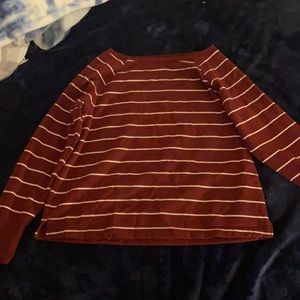 stars above burgundy and white striped crewneck